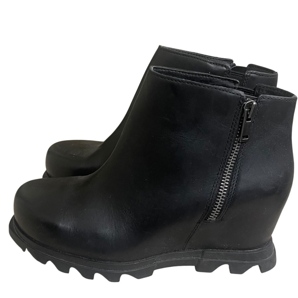 Sorel Joan of Arctic Wedge III Zip Black Leather Ankle Boots 8.5 Wide wore 1X